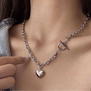 Y2K Silver Chain Necklace with Heart Pendant